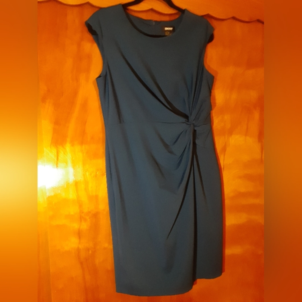 DKNY Blue Sheath Dress Sleeveless Crew Neck